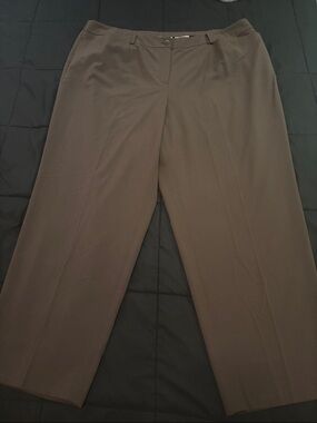 Talbots Classic Women’s Straight-Leg Pants in Brown Tailored Fit Stretch